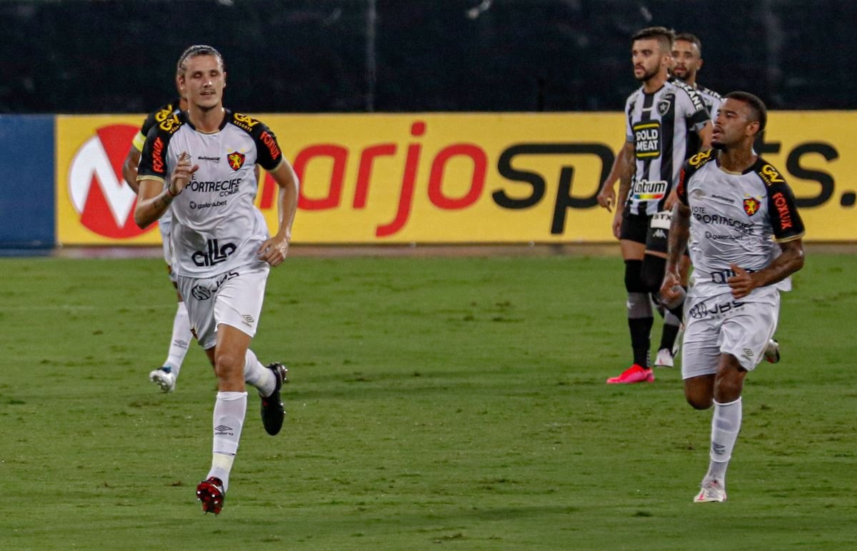 Botafogo perde para o Sport e está rebaixado para a Série B do Brasileirão