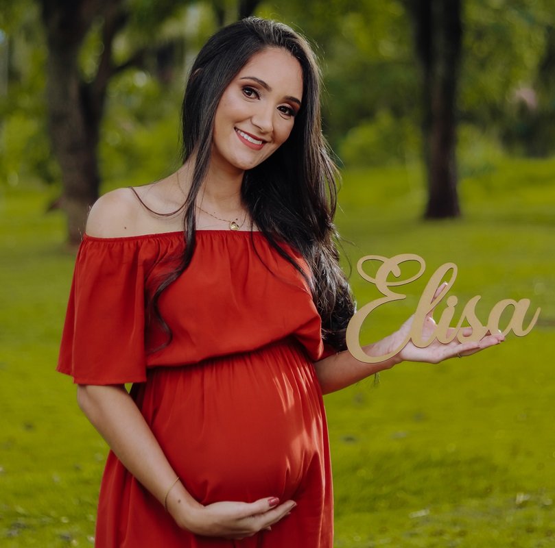 Goiana Gabriella Castro luta na justiça para garantir parto da filha, que tem síndrome do meio coração