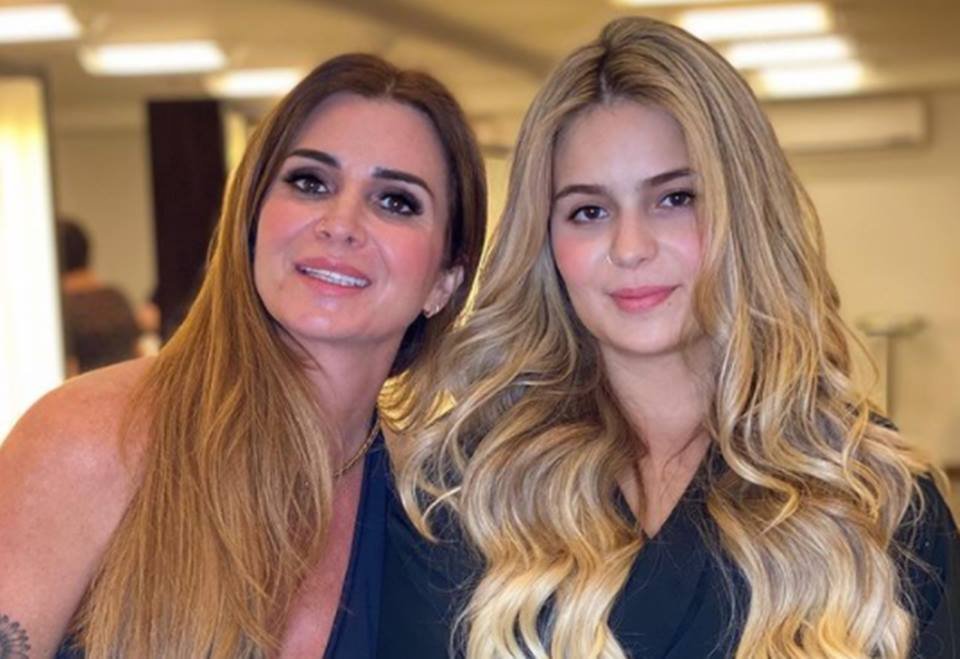 Viih Tube e a mãe, Viviane