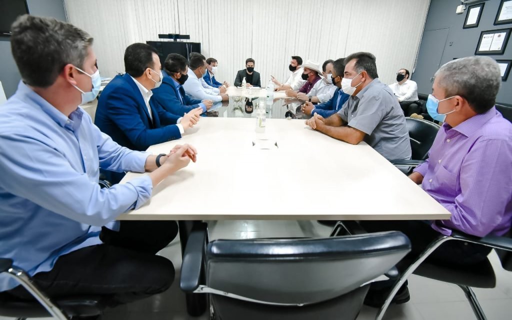 prefeitos reunidos