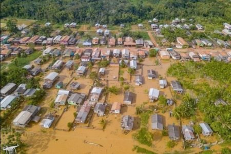 Munícipio de Boca do Acre atingido por enchentes