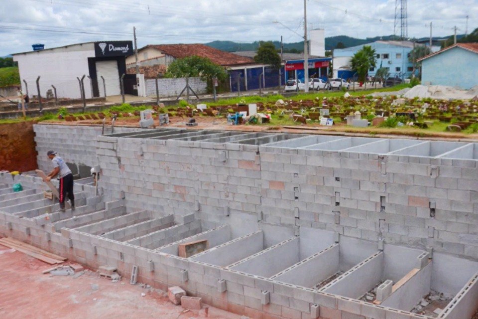 Obras no cemitério de Biritiba-Mirim (2)