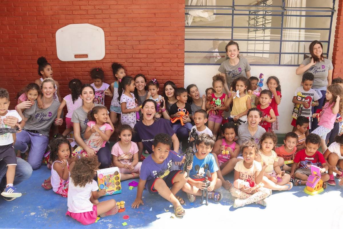 Carol Celico Fundação Amor Horizontal