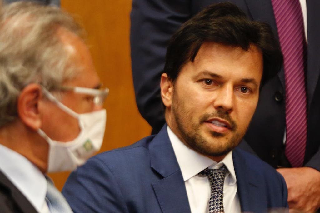 Presidente Bolsonaro entrega na presidência da Câmara dos Deputados o Projeto de Lei de privatização dos Correios