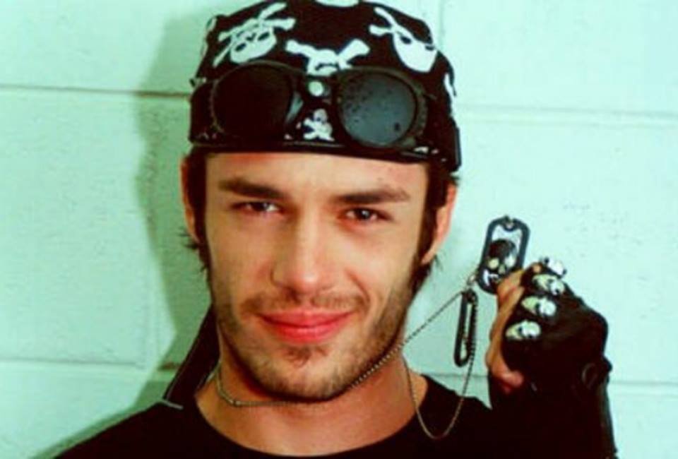 Igor no papel de Boca na série Sandy & Junior
