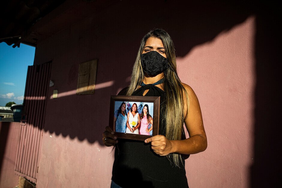 Thamires da Silva Netto, teve a família destruída pela Covid-19