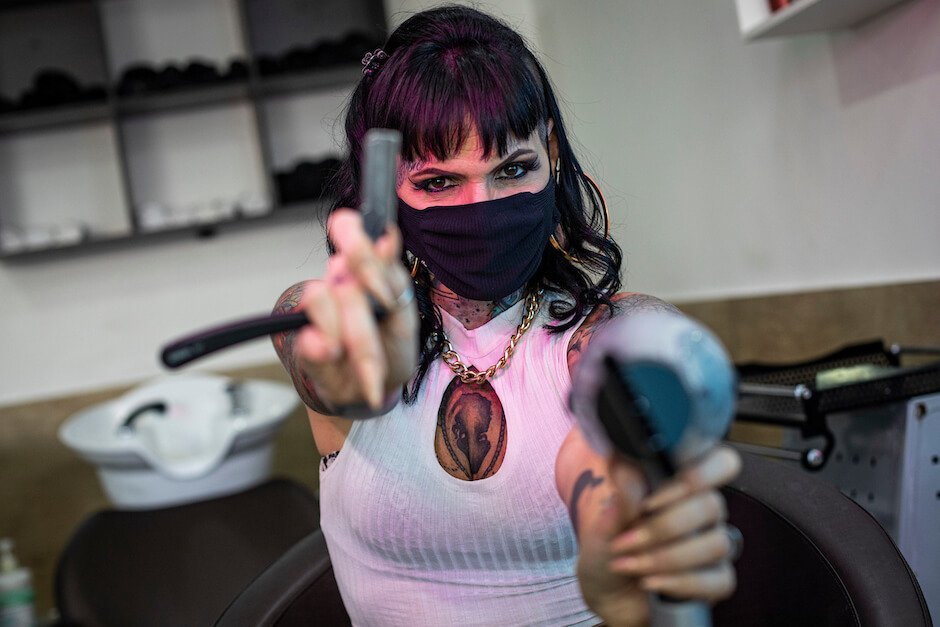 Luana de Freitas, a Lua Barber Girl