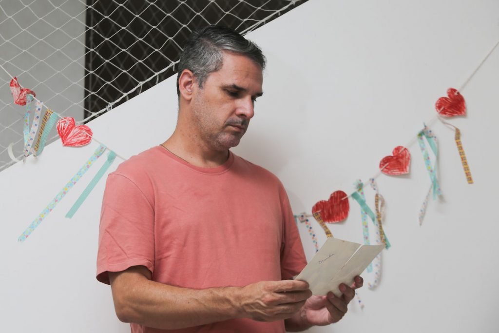 Fabrício Gomes, 43 anos, perdeu a mãe e a avó para a Covid-19