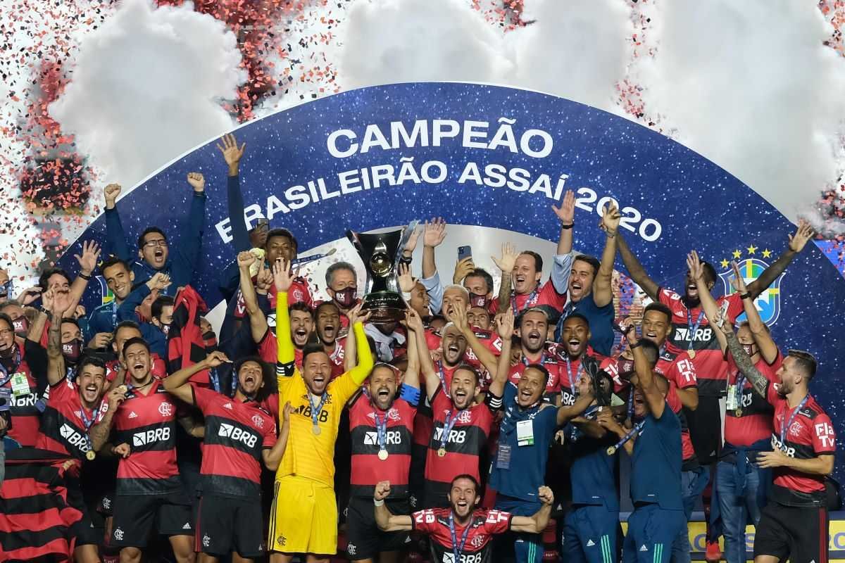 Aos Trancos E Barrancos Flamengo E Bicampeao Brasileiro