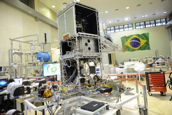 Satélite brasileiro Amazônia 1