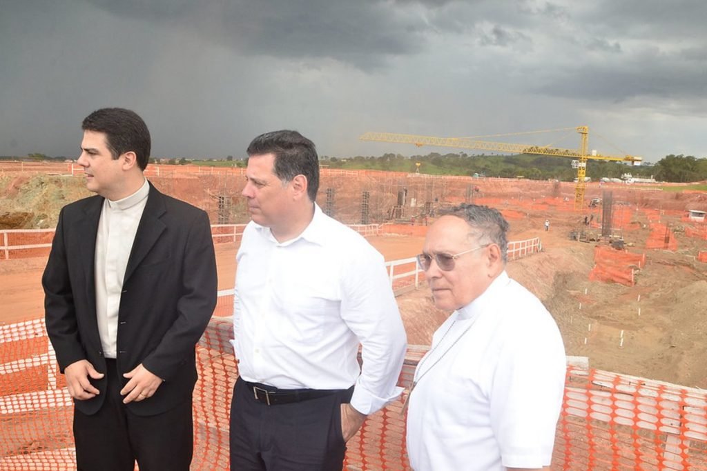 Marconi Perillo e Padre Robson, em Goiás