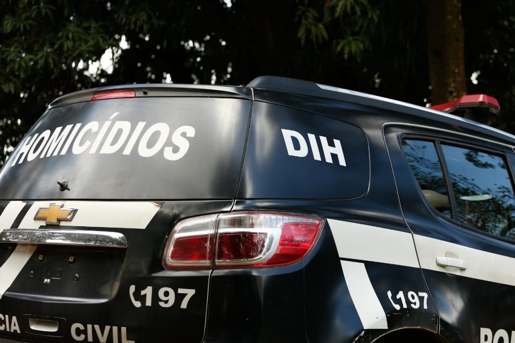 Viatura da Delegacia de Homicídios de Goiânia, em Goiás