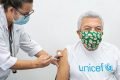 Mauricio toma vacina