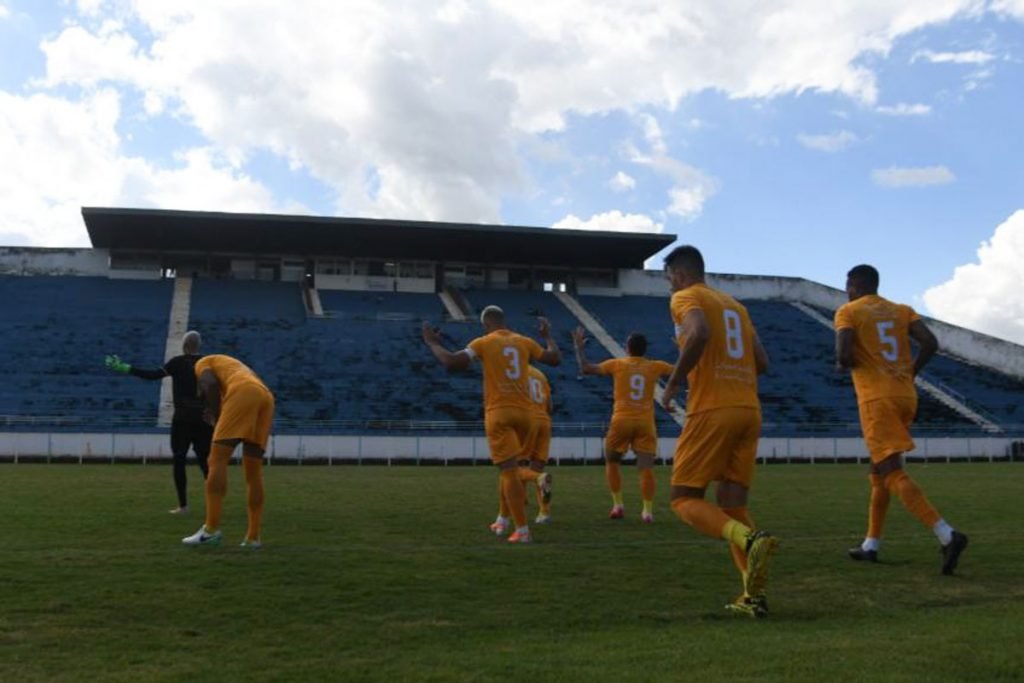 Brasiliense 4x2 Samambaia - luziania - go--2