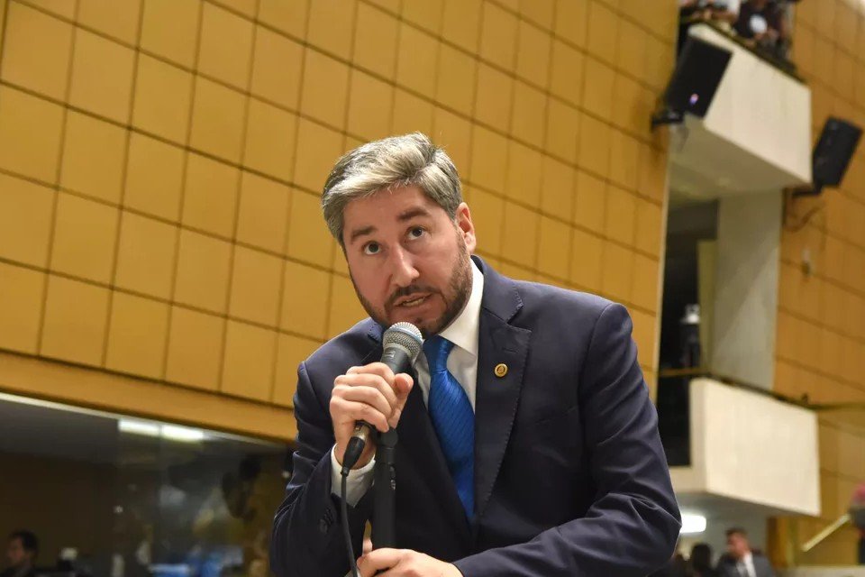 Deputado Fernando Cury em sessão da Alesp