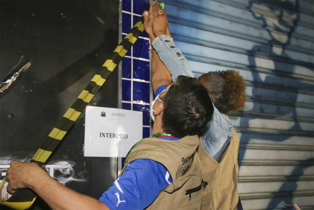 Festa clandestina é interrompida na zona sul de São Paulo