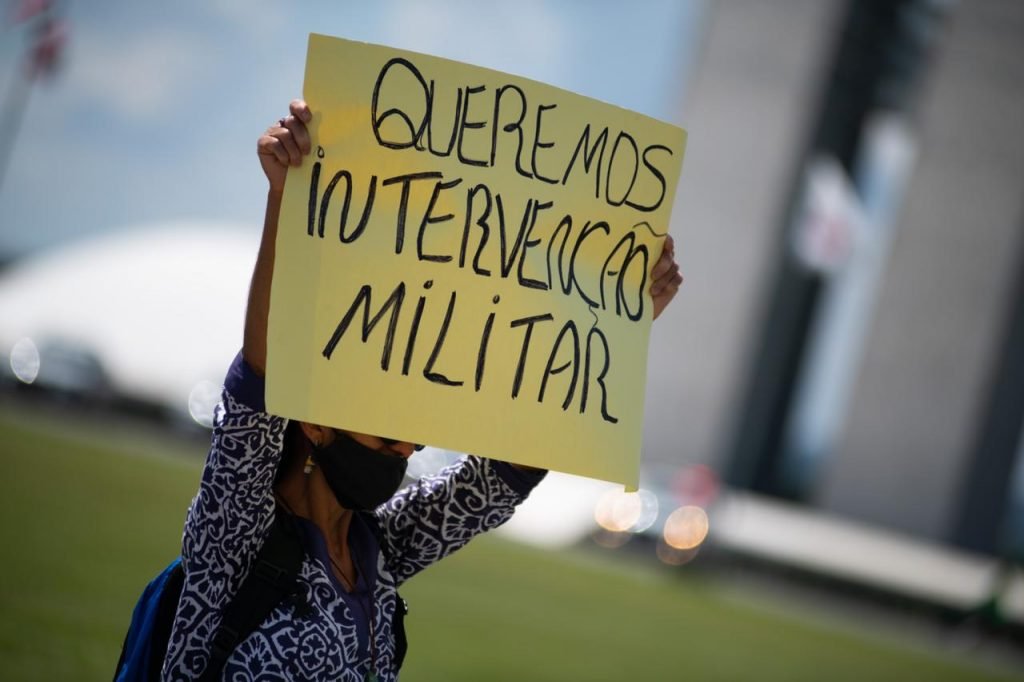 Manifestantes anti Lockdown e aliados de Bolsonaro fazem manifestação em brasilia esplanada 4