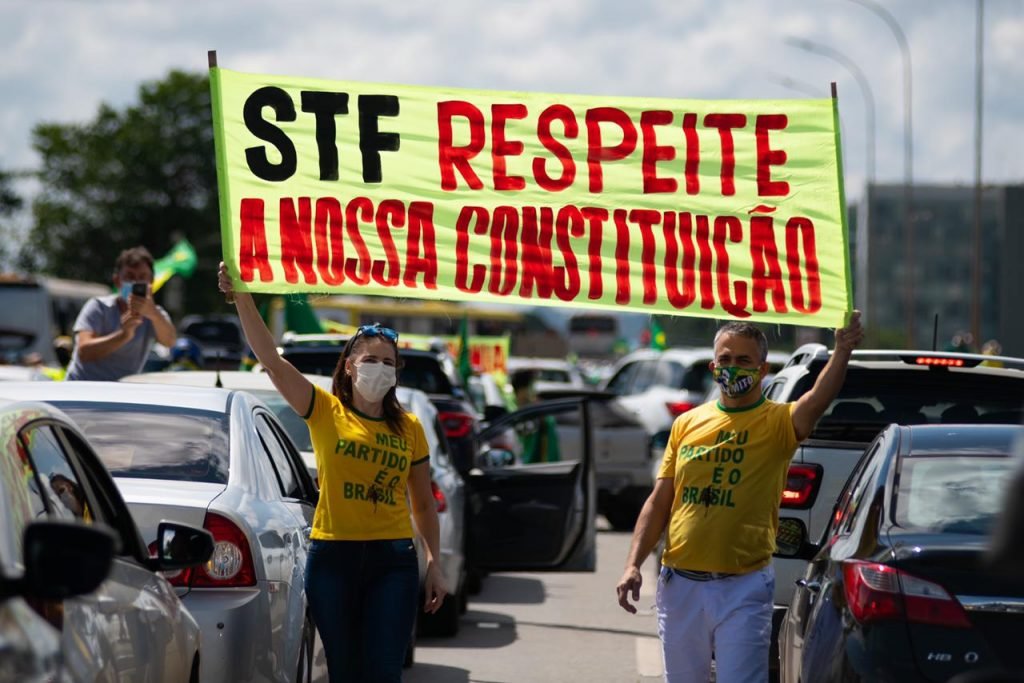 Manifestantes anti Lockdown e aliados de Bolsonaro fazem manifestação em brasilia esplanada