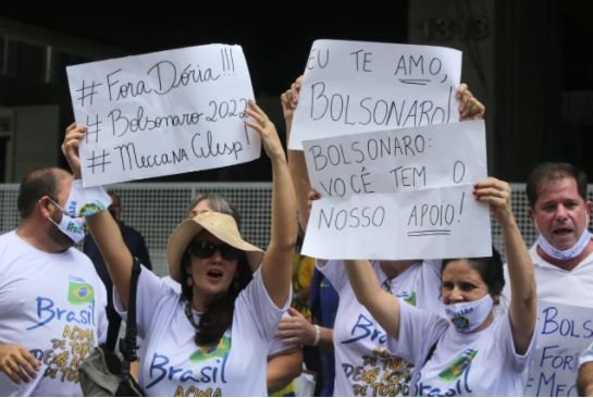 Protesto em São Paulo contra o governador João Doria e pela intervenção militar