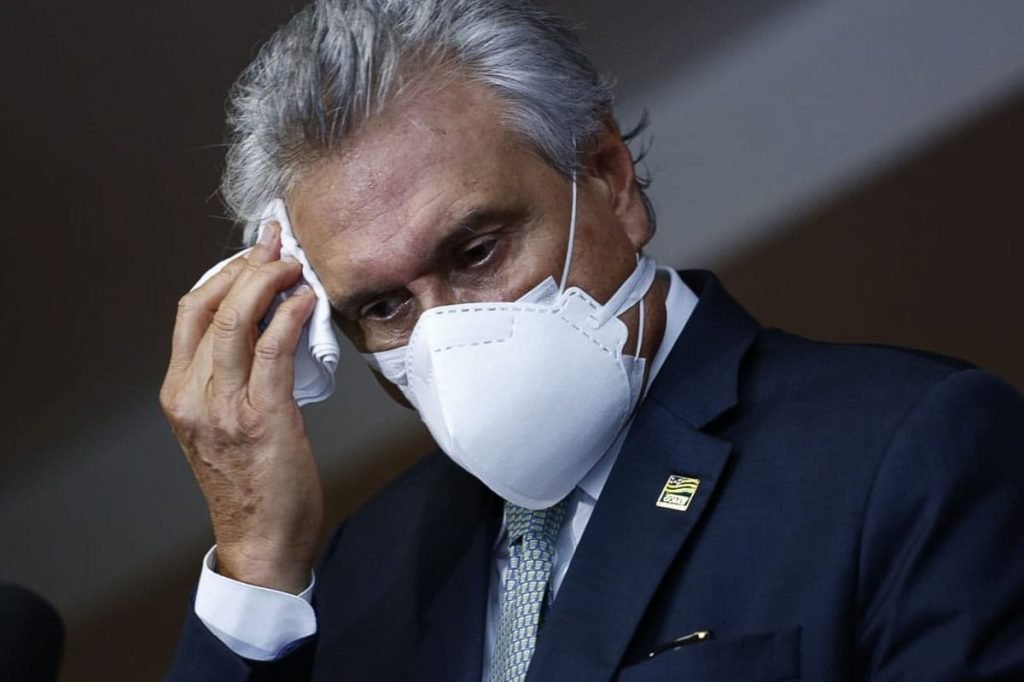 governador de goiás, ronaldo caiado, durante anúncio de medidas contra a covid-19