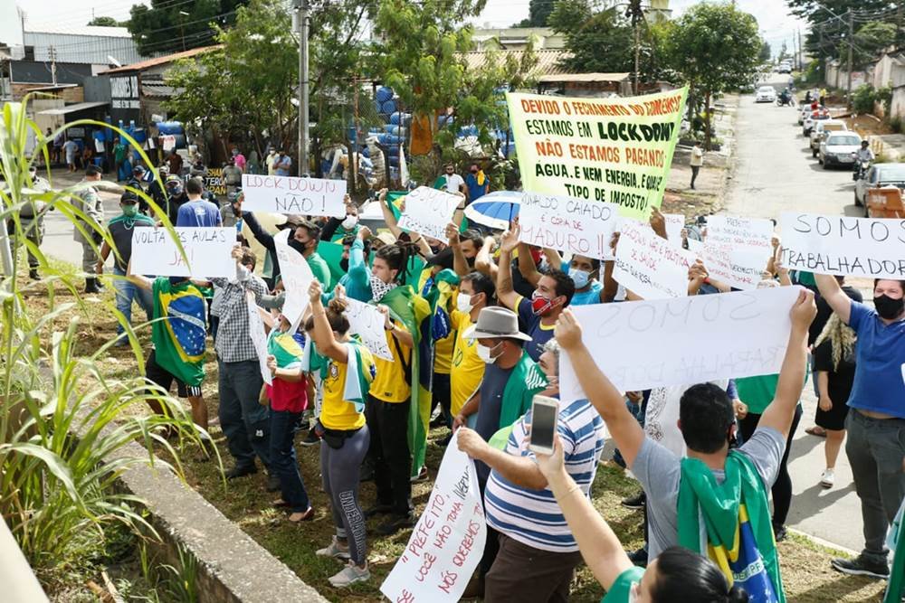 Manifestantes Contra Lockdown Tentam Bloquear Br Em Goiânia De Novo Metrópoles 