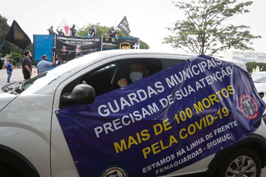 Policiais prometem