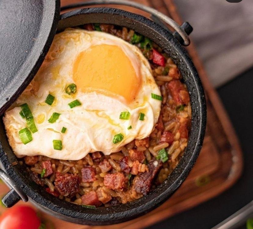 Arroz carreteiro da A Vila Bar