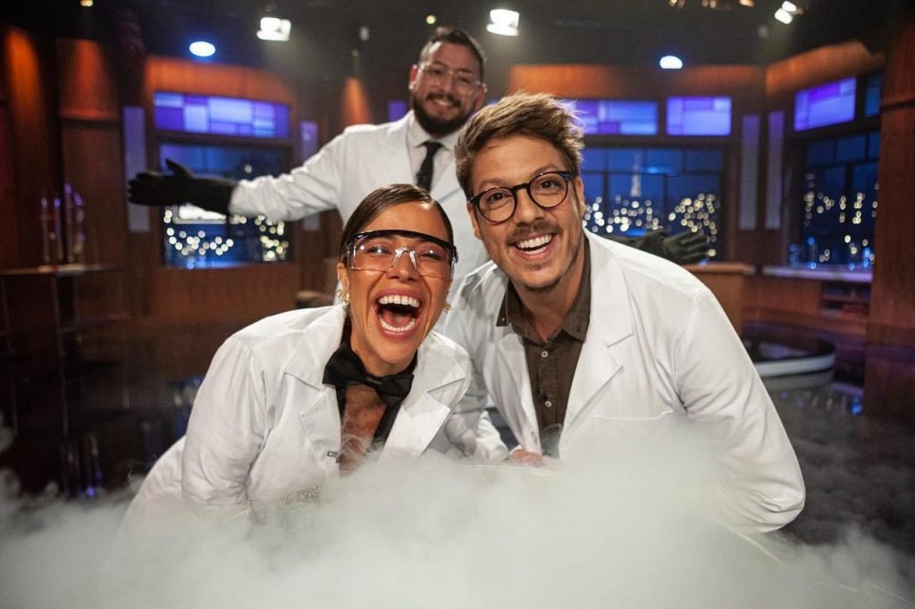 Programa Posso Explicar com Miá Mello e Fabio Porchat (4)