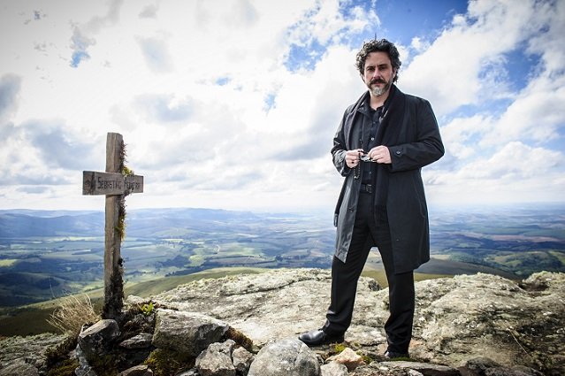 José Alfredo (Alexandre Nero) em Império