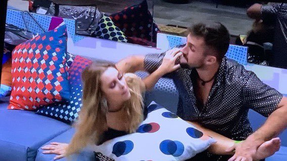 Arthur e Carla BBB21