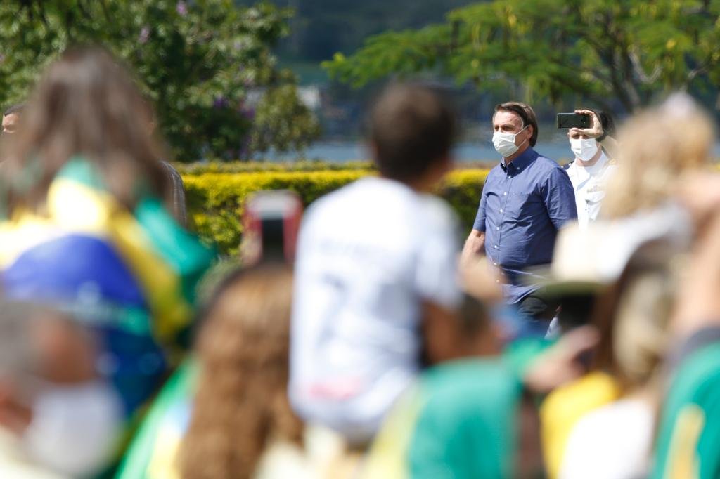 Manifestantes comemoram o aniversário do presidente Jair Bolsonaro