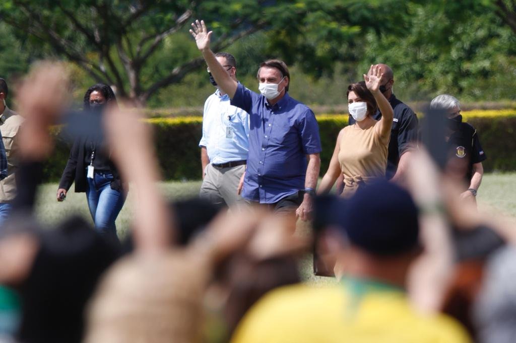 Manifestantes comemoram o aniversário do presidente Jair Bolsonaro