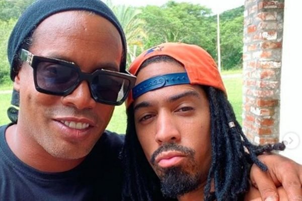 Ronaldinho e Young Masck