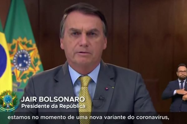 Jair Bolsonaro durante pronunciamento em rede nacional