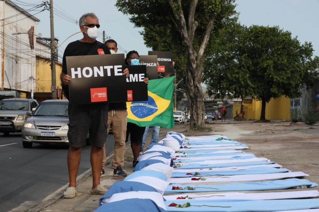 ONG Rio de Paz protesta contra 300 mil mortes por Covid-19 no país