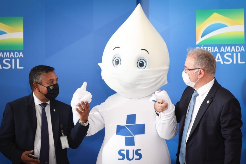 ministro saude queiroga coletiva saude governo bolsoanro covid enfrentamento
