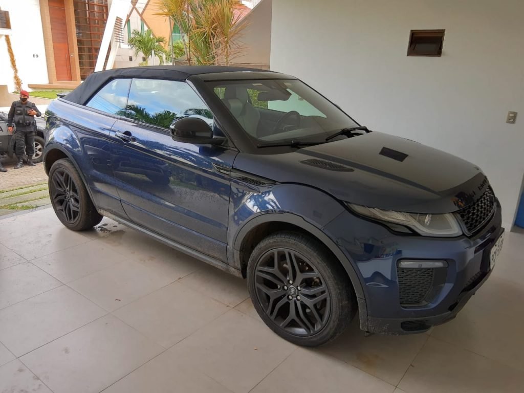 goias carros de luxo apreendidos em operação contra quadrilha que aplicava golpes de pirâmide