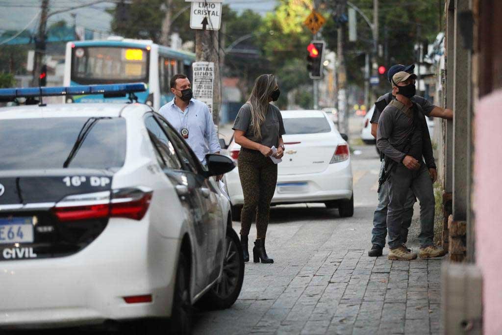 Polícia do Rio faz buscas em casa do padrasto de Henry, o Dr. Jairinho