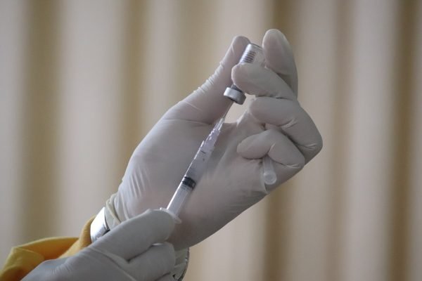 injeção vacina dose coronavírus covid