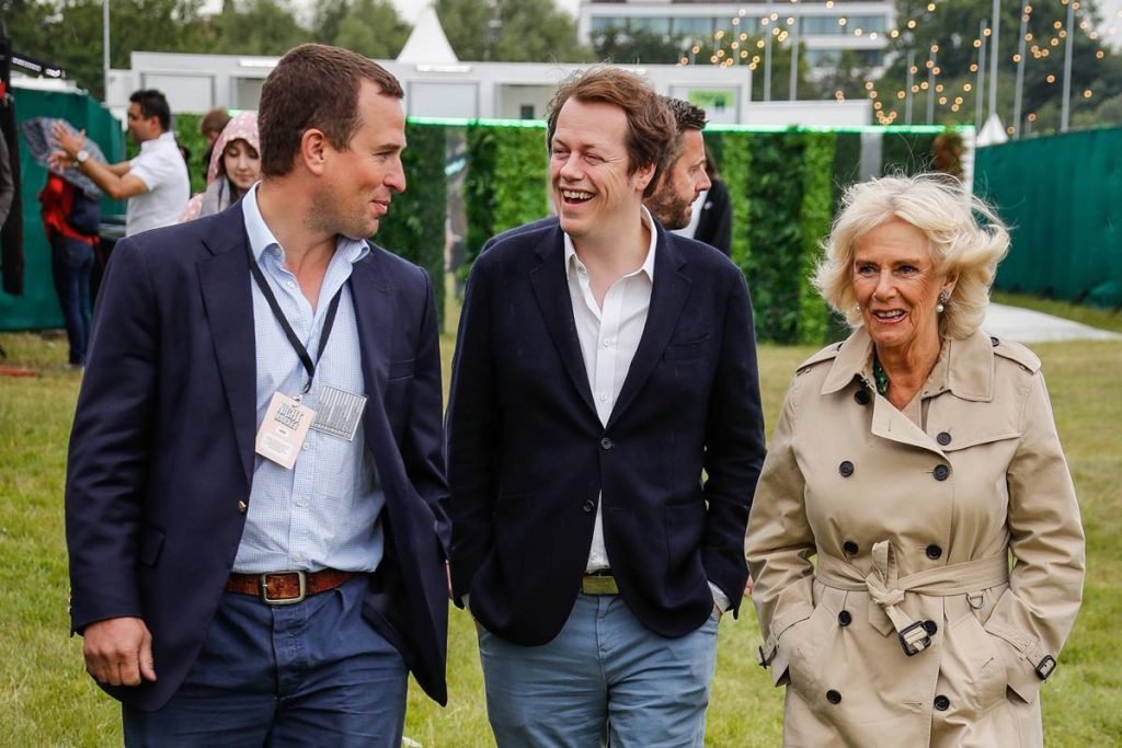 Peter Phillips, Tom e Camilla Parker Bowles