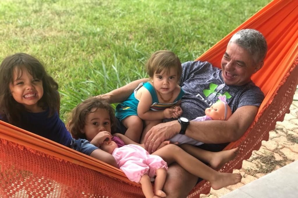 João Cabral, ex-diretor do Correio Braziliense, e família