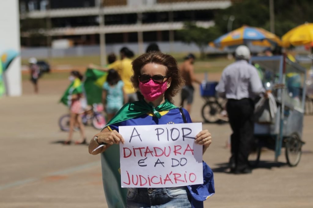 protesto pro bolsoanro lockdown brasilia esplanada