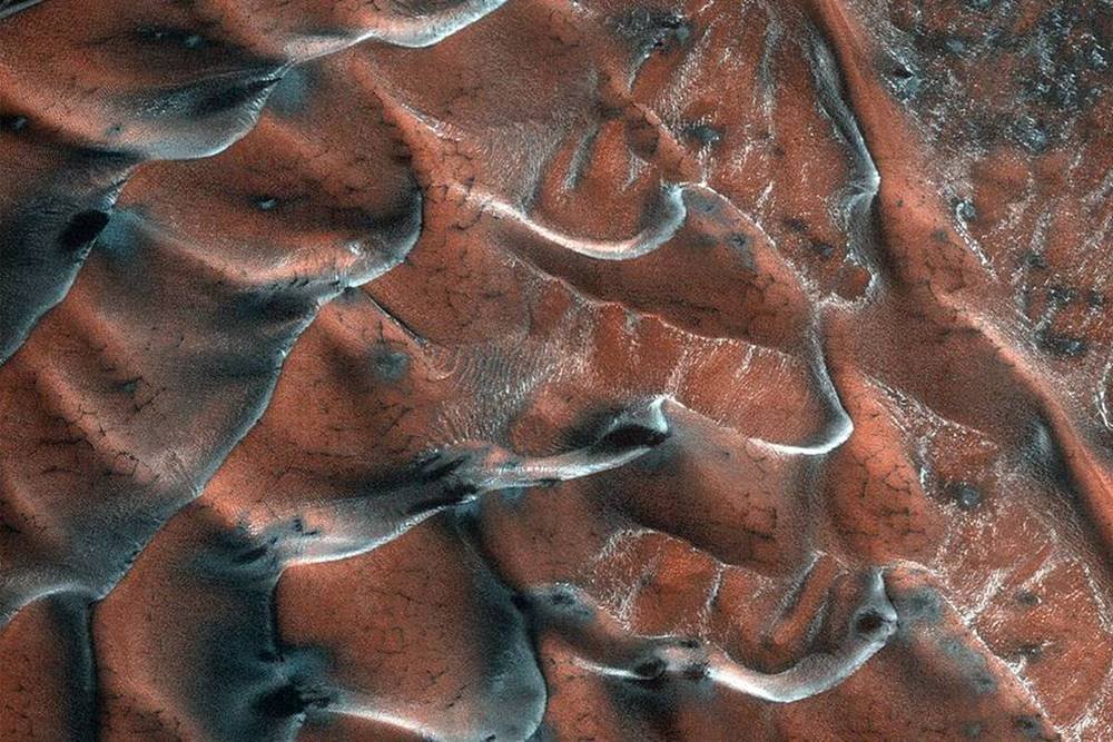 Dunas de água congelada em Marte