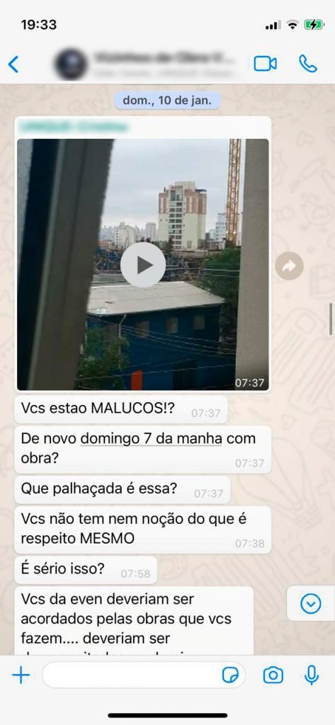 Conversas de WhatsApp entre moradores e construtora Even