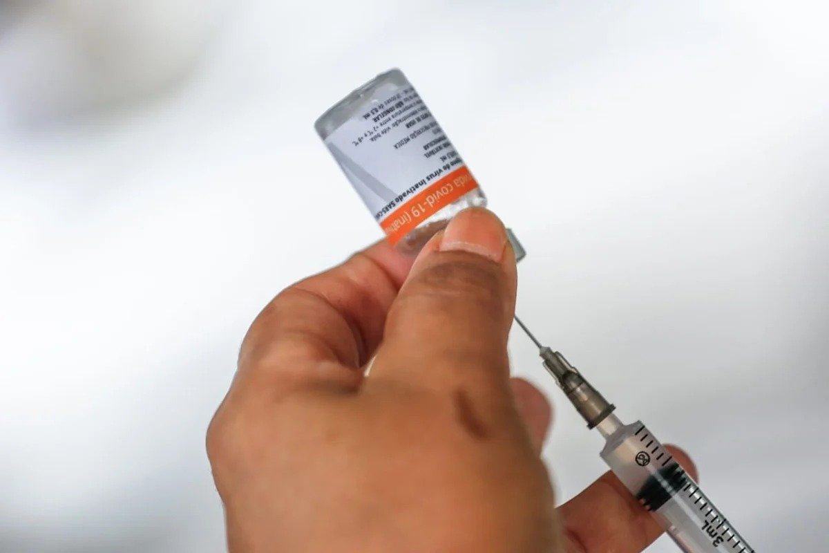 Dose da vacina CoronaVac contra Covid-19