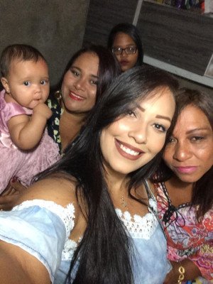 Lucineia e família