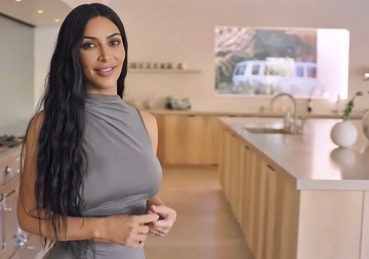 kim kardashian em casa
