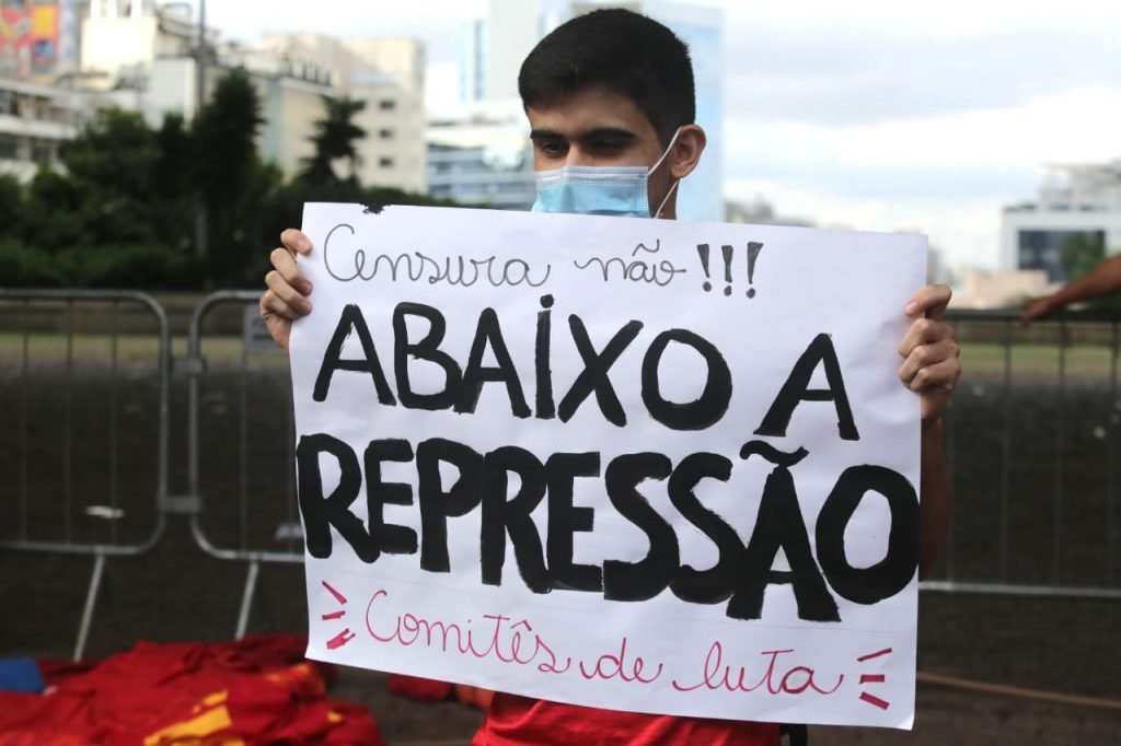 abaixo a repressão