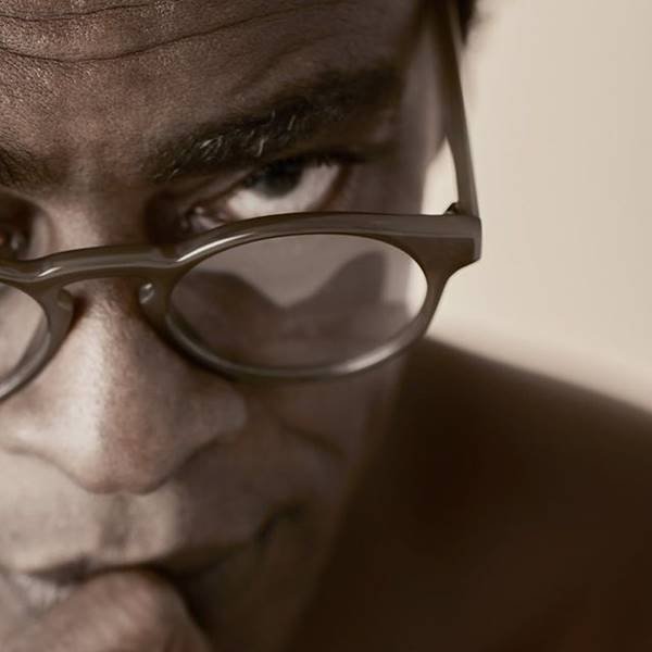 Seu Jorge em campanha da marca Oyo For Us