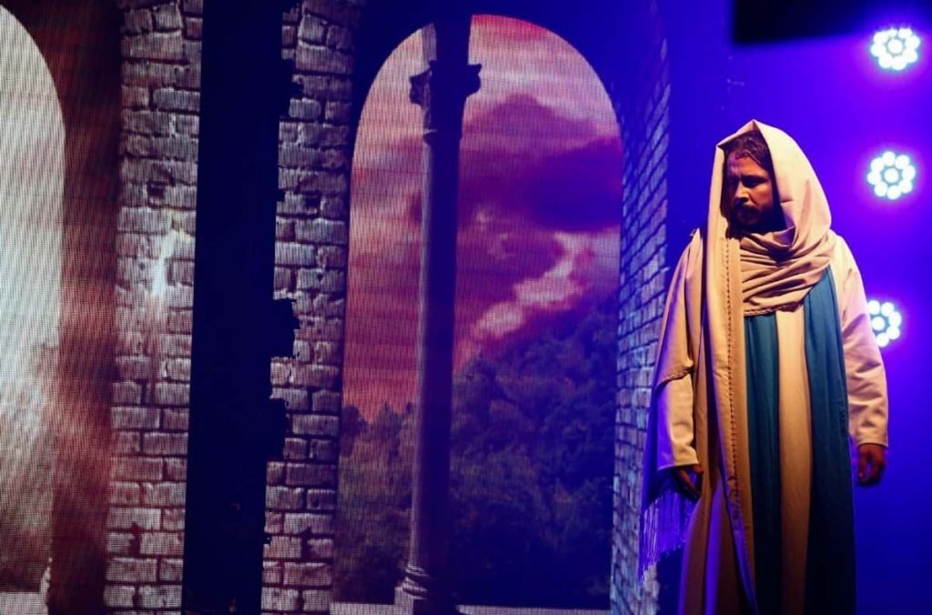 Encenação da Paixão de Cristo em Goiânia